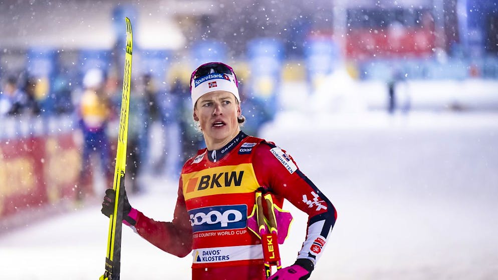 Klaebo a égalé Dario Cologna en gagnant un 4e Tour de Ski.