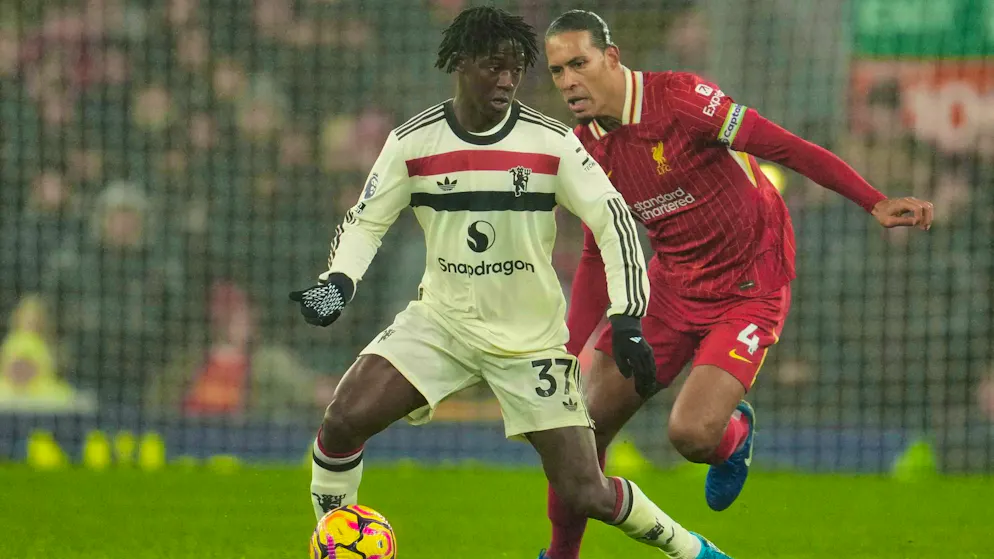 Liverpool squander prestigious win against Manchester United - Gallery. Liverpool FC with captain Virgil van Dijk (r) struggled against Manchester United.