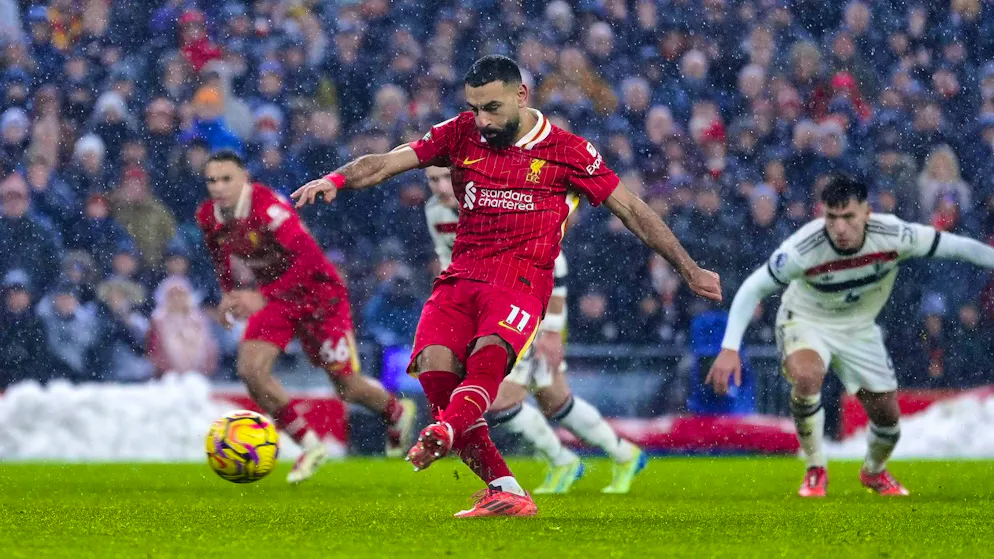 Liverpool squander prestigious win against Manchester United - Gallery. Mohamed Salah's opening goal from the penalty spot was not enough for Liverpool FC to win.