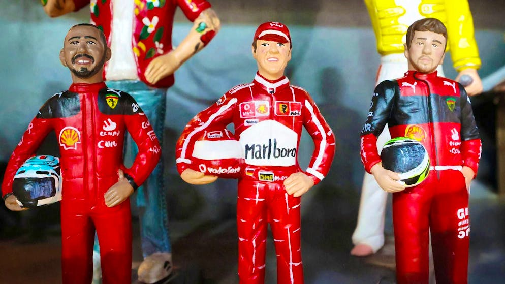 Hamilton now wants to lead the Scuderia to new glory and new titles, as Schumacher once did.