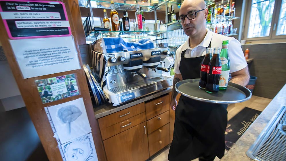 Les restaurateurs ont vu leurs chiffres d'affaires reculer de 2,7%. Ici, une pizzeria à Genève. (archive)