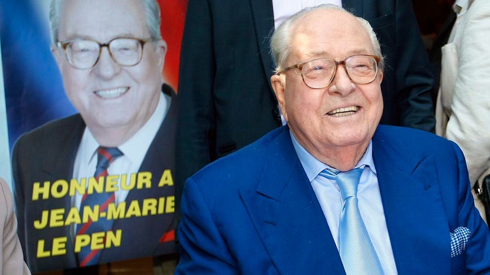 Francia. Addio a Jean-Marie Le Pen, patriarca dell'ultradestra. Ecco la sua storia