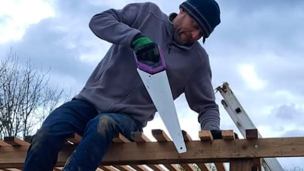 Um die Kosten für das Tiny House gering zu halten, hat James Campbell auch selbst Hand angelegt.