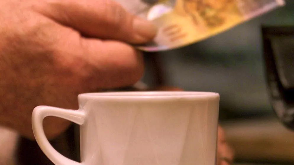 It is advisable not to drink too much coffee.