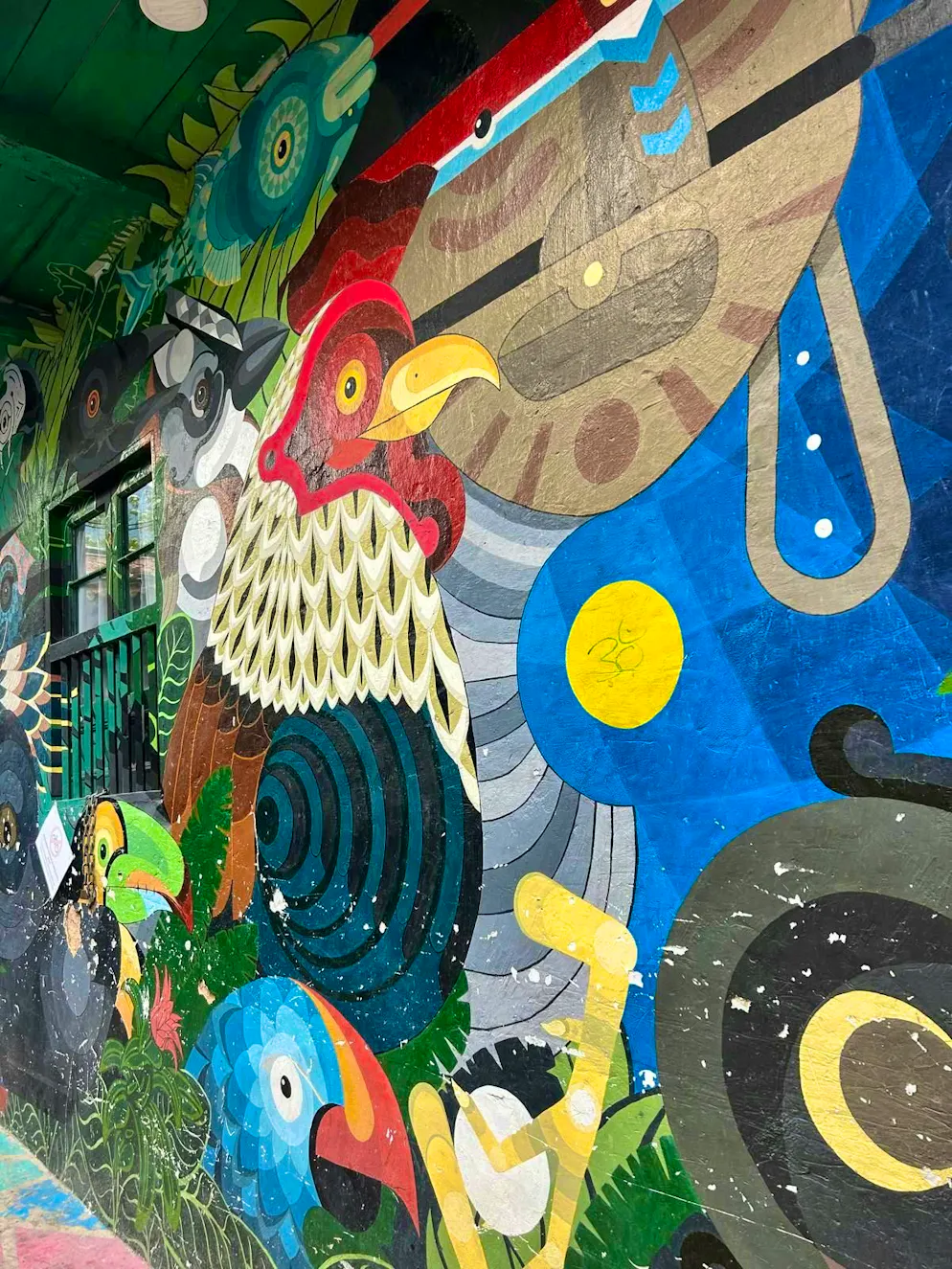 Bogotà. Many artists have immortalized themselves in Bogotá's city center.