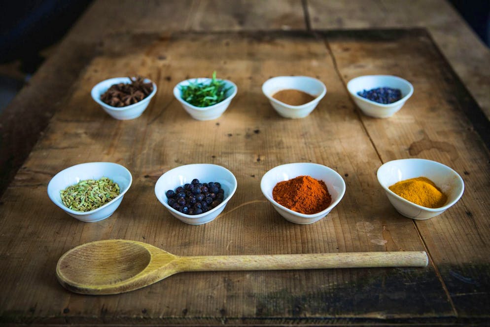 Le spezie hanno un effetto positivo. Se la ghiandola salivare è infiammata, è meglio evitare le spezie piccanti.