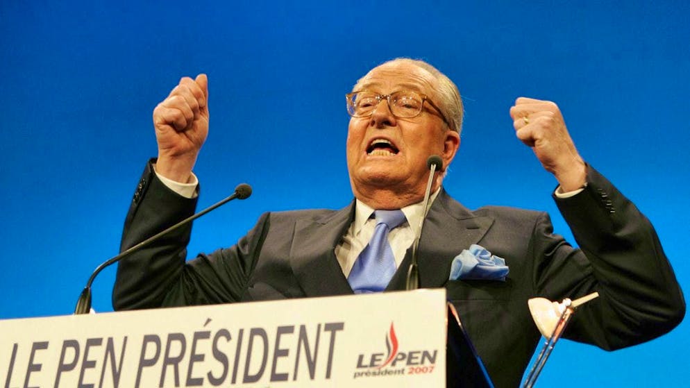 ARCHIVE - French far-right leader and then presidential candidate Jean-Marie Le Pen gestures during his speech after the announcement of the provisional official results of the first round of elections. The founder of the right-wing nationalist, now unnamed Front National party is dead. He died at the age of 96, as the French news agency AFP reported, citing Le Pen's family. Photo: Michael Sawyer/AP/dpa