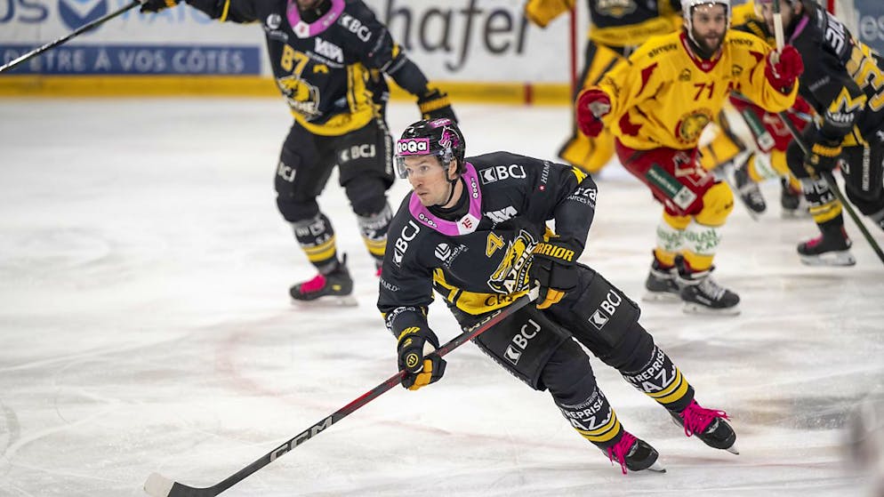 Davos kann doch noch siegen - Gallery. Ajoies Jonathan Hazen war im Heimspiel gegen die SCL Tigers der einzige Torschütze