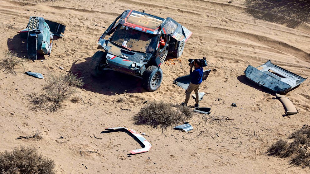 Dakar. Sébastien Loeb victime d’un spectaculaire accident