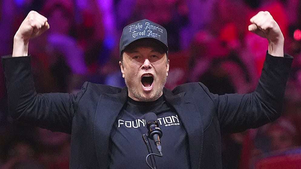 Jubelt Elon Musk schon bald an der Anfield Road?