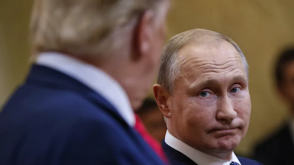 Donald Trump (links) und Wladimir Putinim Julki 2018 bei einer Pressekonferenz in Helsinki.