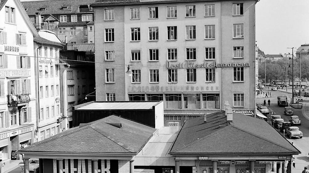 Die Stadt Zürich saniert das seit 1959 bestehende Theater am Hechtplatz für rund 13 Millionen Franken. Für die Ladenlokale im Gebäude wird es weniger Platz geben. (Archivbild)