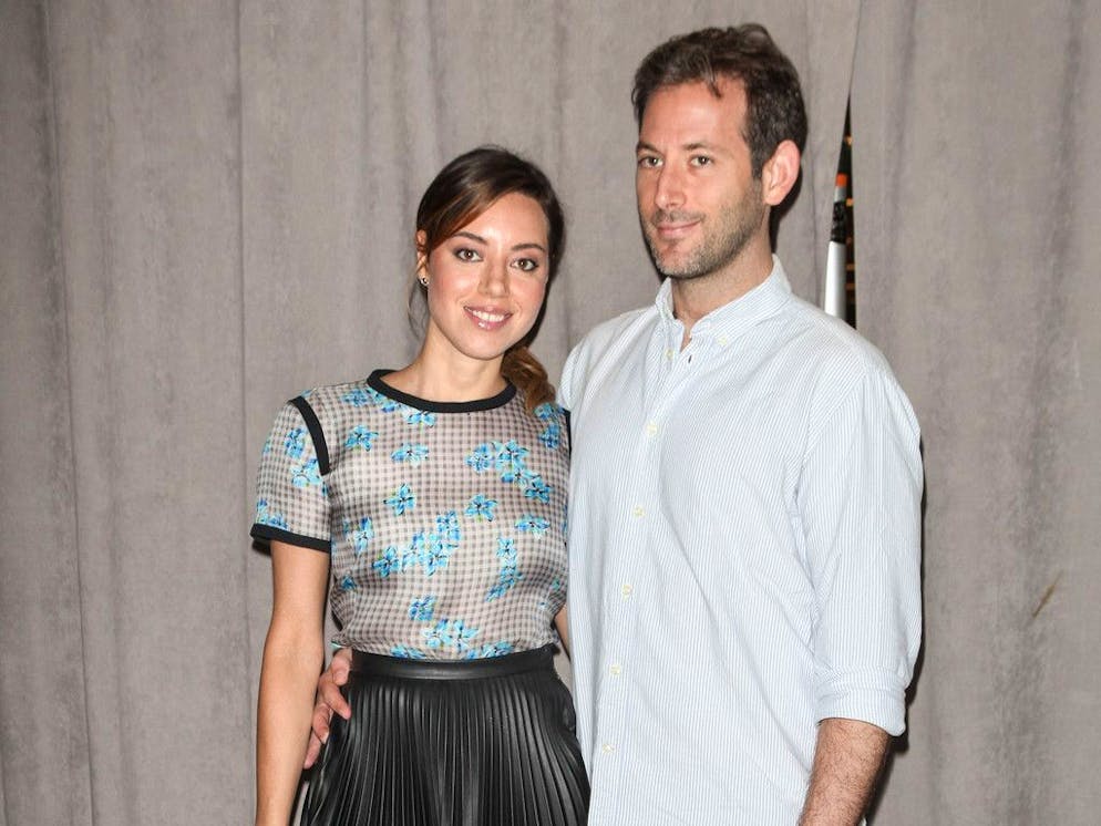 Aubrey Plaza e il marito Jeff Baena.