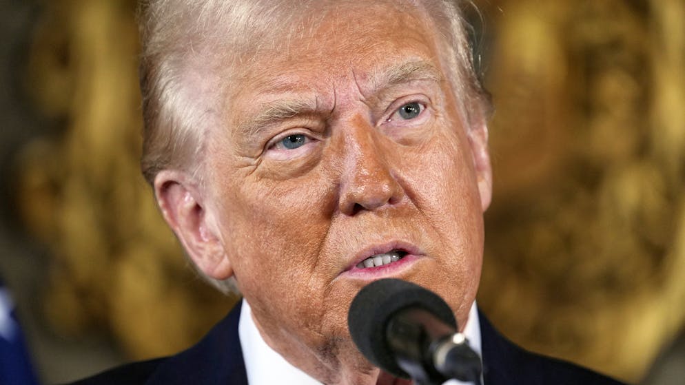 M. Tump, 78 ans, avait annoncé mardi, au lendemain de son investiture, son intention d'écarter du gouvernement un millier d'opposants (archives).