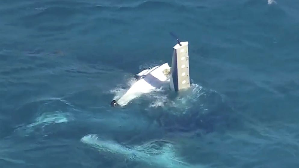 Schweizerin stirbt bei Absturz eines Wasserflugzeugs in Australien - Gallery. Die australischen Fernsehsender ABC, Channel 7 und Channel 9 berichten über den Absturz eines mit Touristen besetzten Wasserflugzeugs vor Rottnest Island in Westaustralien. Drei Menschen kamen dabei ums Leben,darunter auch eine Schweizerin.