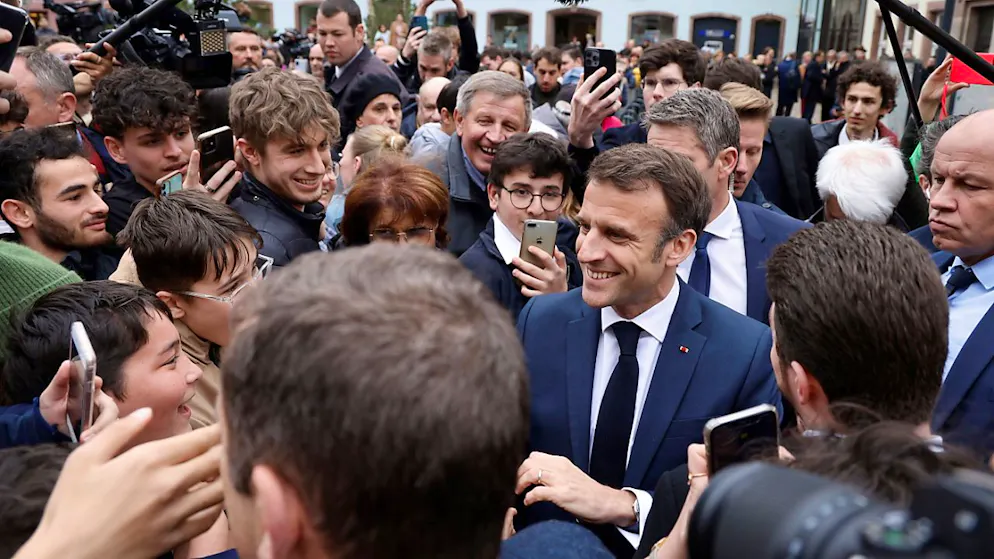 Stando ad un sondaggio solo il 18% del popolo francese ha fiducia nel presidente Emmanuel Macron per quanto concerne i problemi del Paese. (Foto archivio)