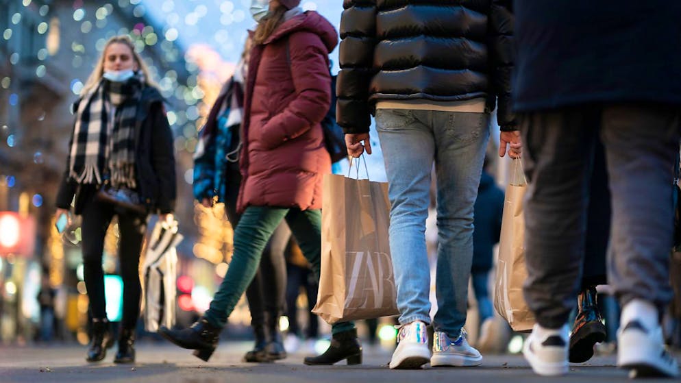 Die Umweltverantwortungsinitiative will, dass der Konsum künftig innerhalb der Belastungsgrenzen für den Planeten bleibt. Laut Bundesrat und Parlament würde das zu weit gehenden Vorschriften, Verbote und Einschränkungen führen. (Themenbild)