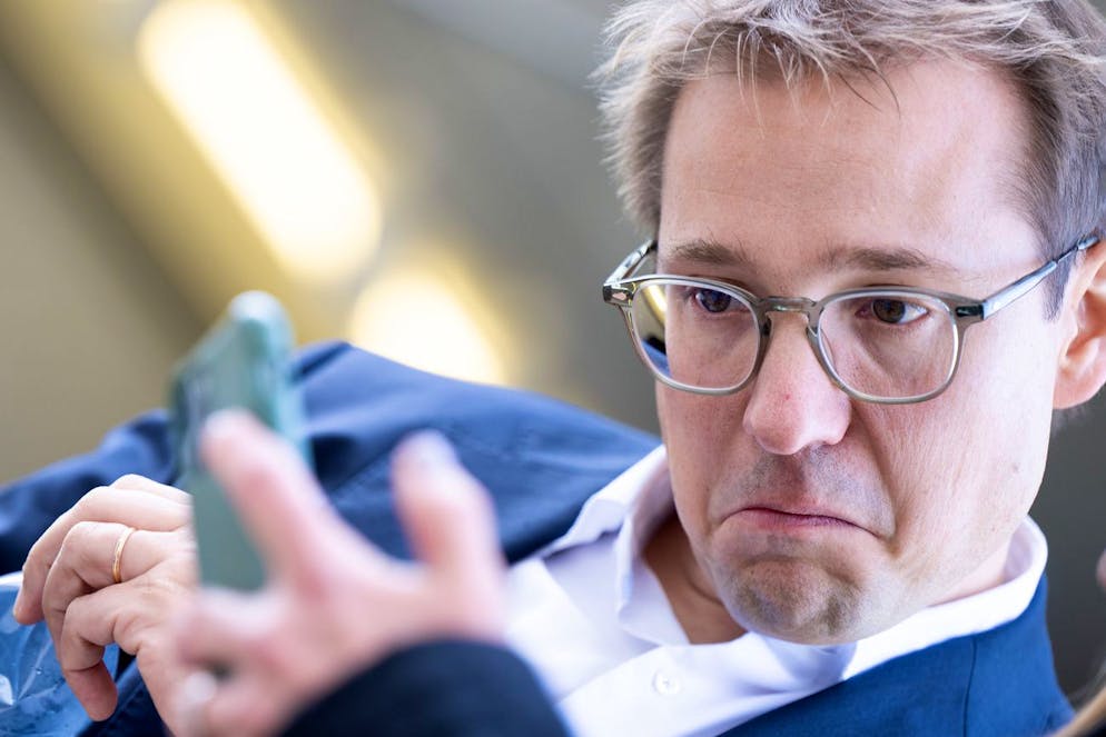 «C'est complètement fou, pour une simple question formulée de manière neutre, de générer de telles réactions», a réagi Philippe Nantermod.