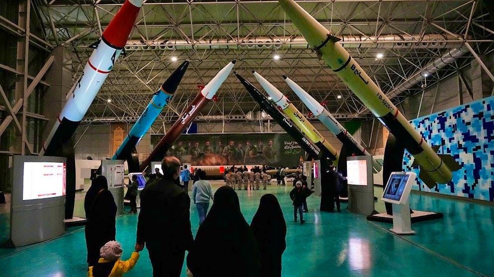 ARCHIVE - People visit the National Aerospace Park of the Revolutionary Guard near the Iranian capital. Photo: Vahid Salemi/AP/dpa