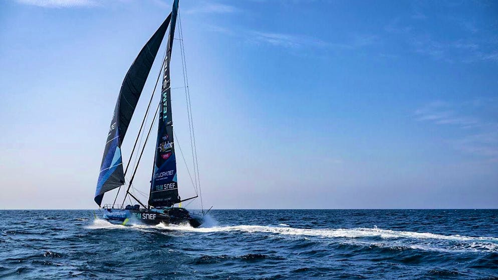 Sailor Justine Mettraux competes with the best until the end - Gallery. Full throttle around the globe: Justine Mettraux