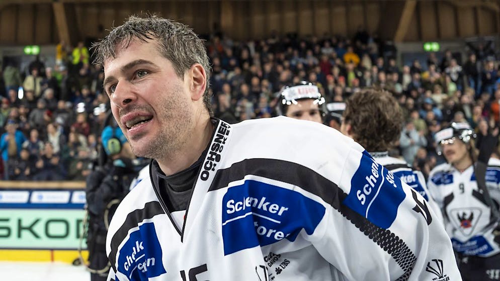 Raphael Diaz spielt in der nächsten Saison wieder für den EV Zug.