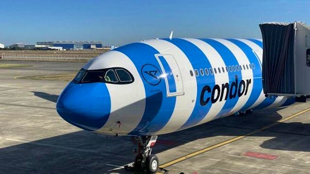 Seit zwei Tagen ist ein Airbos 330neo der Fluggesellschaft Condor in Mombasa am Boden. Die Passagiere würden gern nach Hause fliegen .