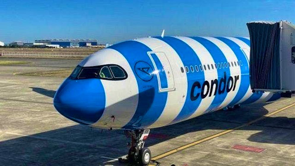 Un Airbos 330neo della compagnia aerea Condor è rimasto a terra a Mombasa per due giorni. I passeggeri vorrebbero tornare a casa.