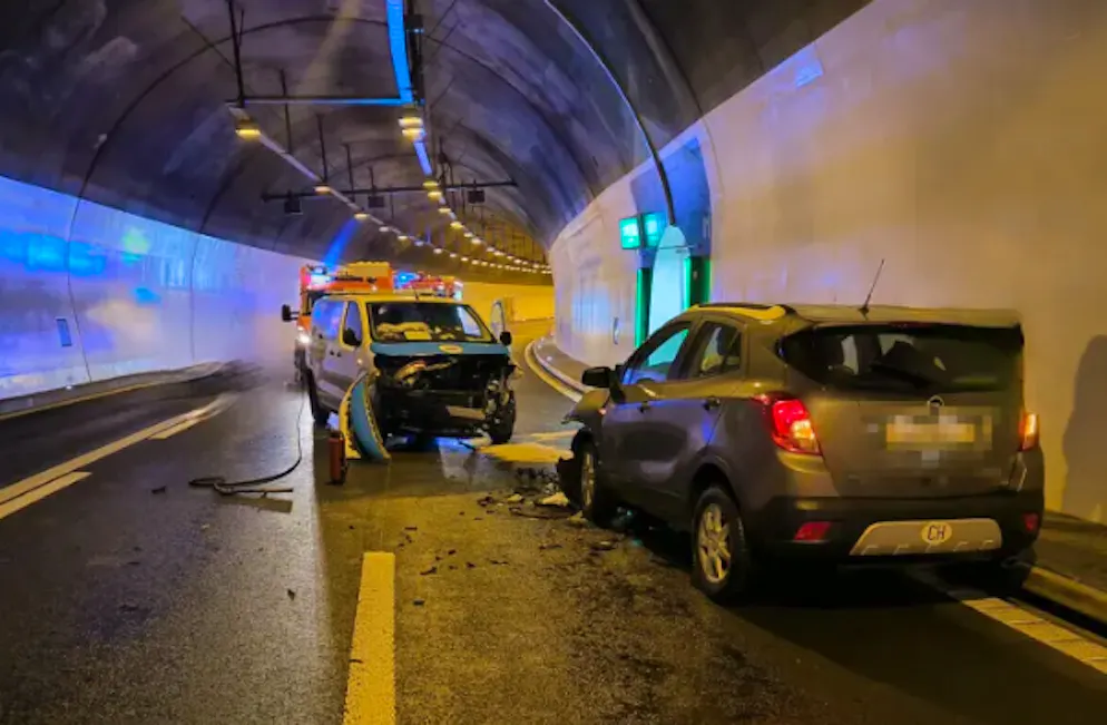 Nach dem Umfall kam es zu Verkehrsbehinderungen.