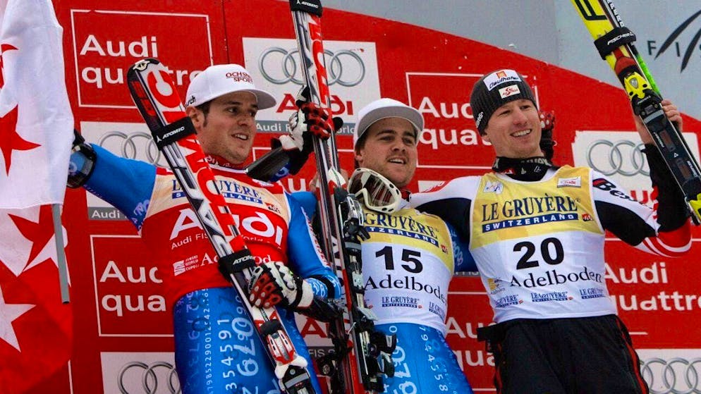 Of favorites, a triple victory and a sensation - Gallery. One year later, the man from Davos doubles up and wins the giant slalom ahead of Daniel Albrecht: the fourth and to date last Swiss double victory on the Chuenisbärgli