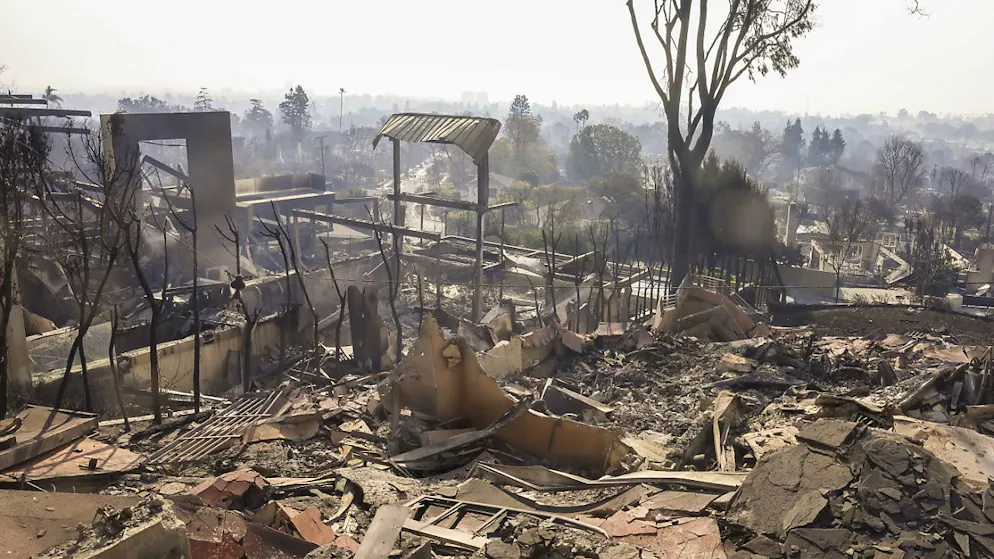 Los Angeles: les feux les «plus dévastateurs» toujours indomptés - Gallery. Les feux ont détruit plus de 9000 bâtiments dans la région de Los Angeles depuis mardi matin.