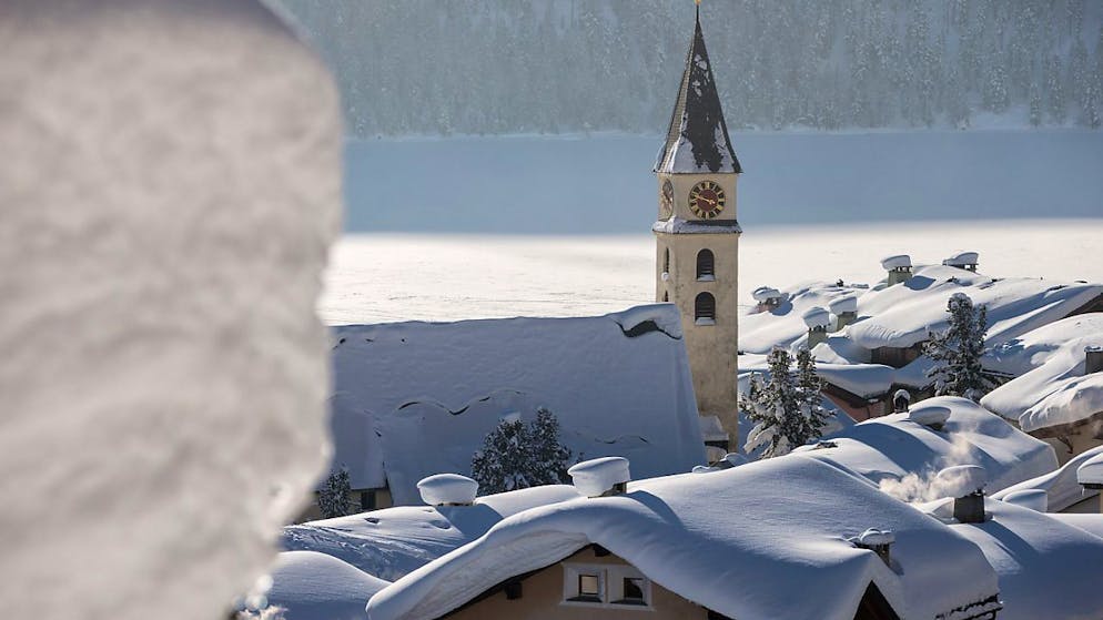 A Sils in Engadina si voterà su un'iniziativa che mira a mantenere la quantità delle case primarie sul suolo comunale. (immagine d'archivio)