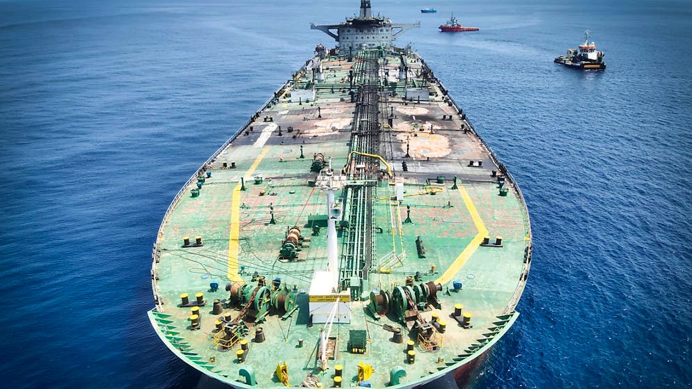 HANDOUT - Öltankers «Sounion» wurde im August von Huthi-Rebellen angegriffen. Foto: Uncredited/Ambrey via AP/dpa - ACHTUNG: Nur zur redaktionellen Verwendung im Zusammenhang mit der aktuellen Berichterstattung bis maximal 23.01.2025 und nur mit vollständiger Nennung des vorstehenden Credits