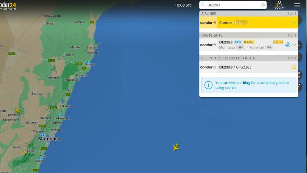 Flightradar mostra ancora l'Airbus Condor a terra.