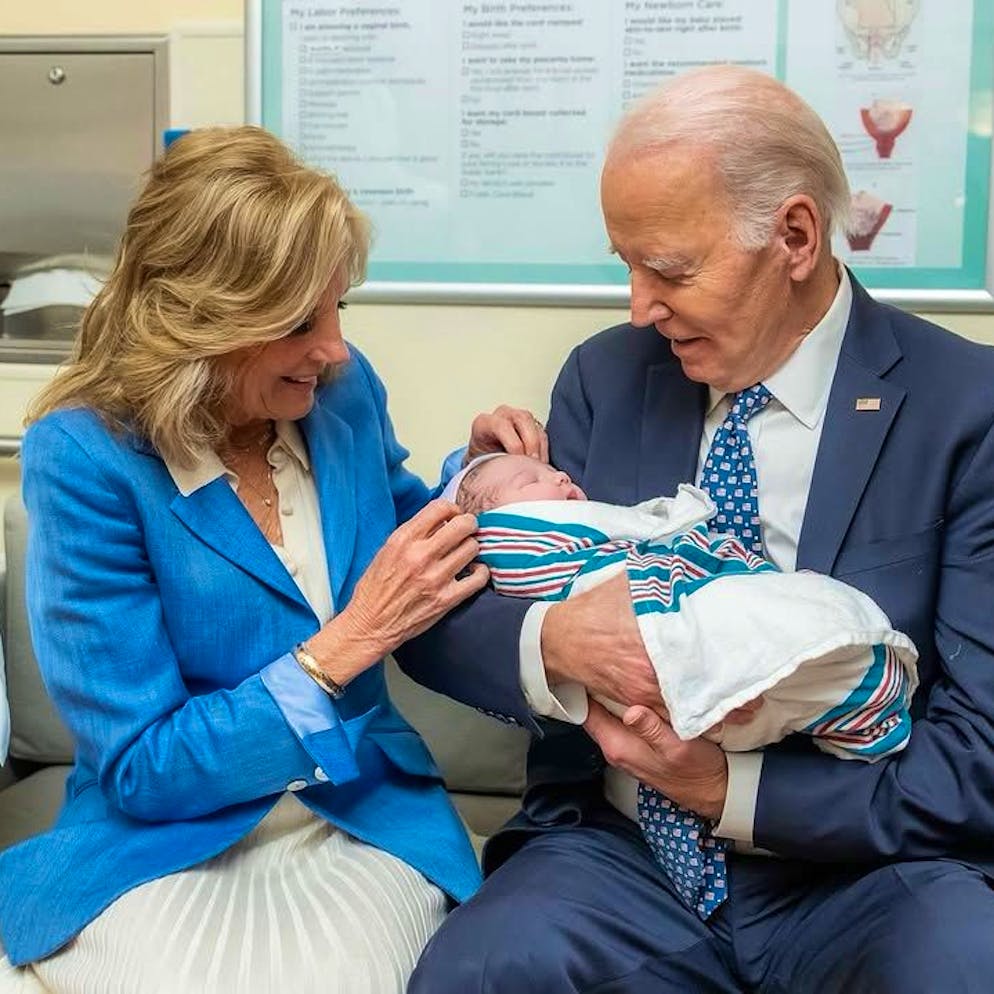 Enkelin wird Mutter. Urgrossvater Joe Biden verwechselt das Geschlecht