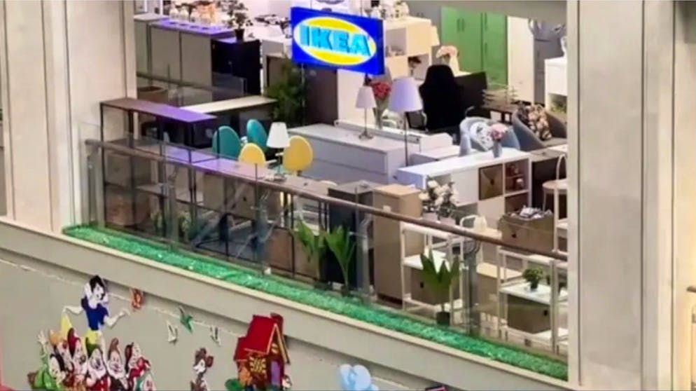 In Pjöngjang we have an unlicensed Ikea store in an Einem shopping center.