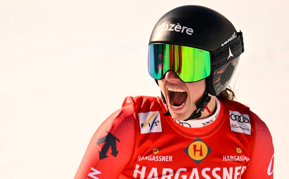 Malorie Blanc: nella prima discesa in carriera giunge al secondo posto.