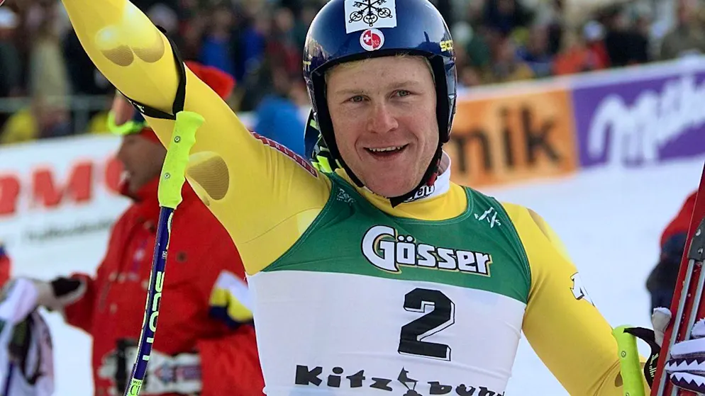 Didier Cuche gewinnt im Käsedress auf der Streif in Kitzbühel.