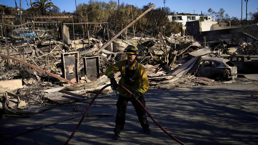 Incendi. Los Angeles brucia ancora, la città si prepara a una nuova allerta