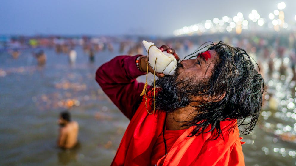 Every 12 years again. Why 400 million Indians are making a pilgrimage to the Ganges right now