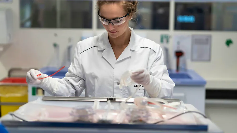 S'ils ouvrent nouvelles perspectives aux patients en surpoids, les nouveaux traitements de l'obésité présentent pour l'heure l'inconvénient d'être administrés par injection. (archive)