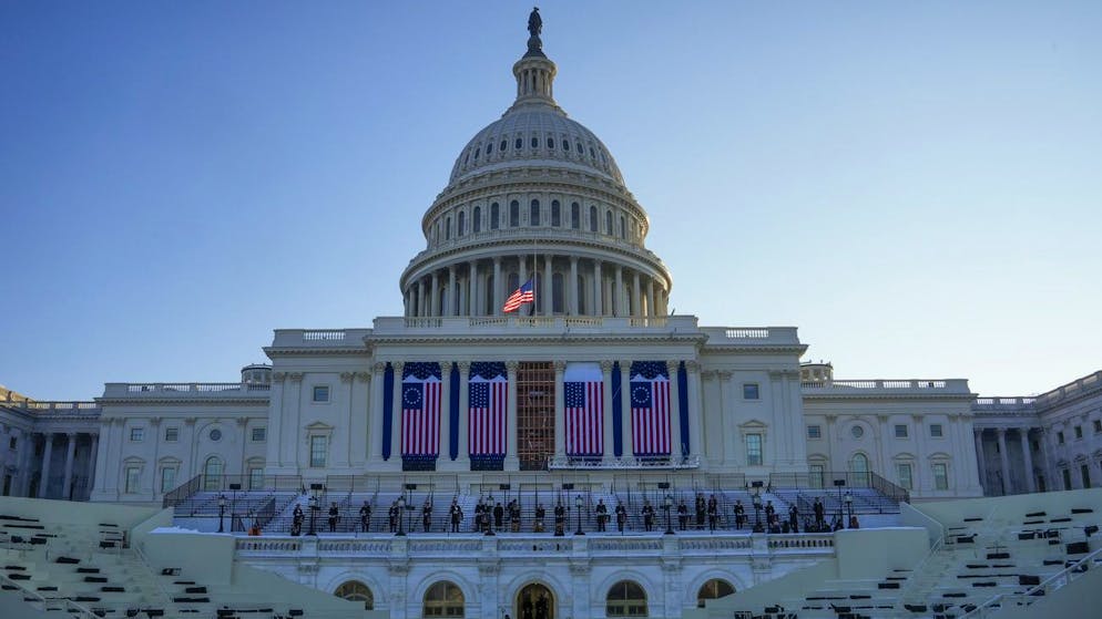 Stati Uniti. Trump prepara le purghe della sua amministrazione a 7 giorni dall'insediamento
