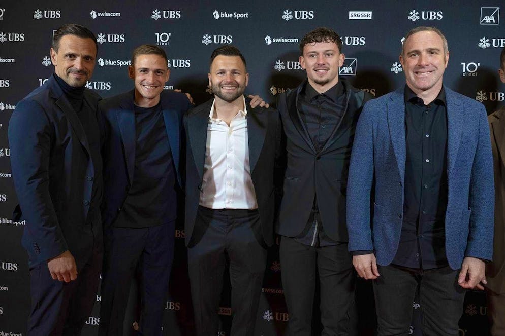 The Lugano delegation at the Swiss Football Night: sporting director Carlos da Silva, Mattia Bottani, Renato Steffen, Daniel Dos Santos and coach Mattia Croci-Torti.