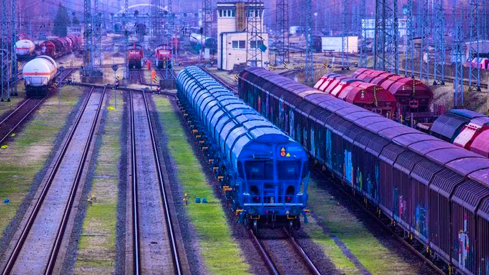 The freight train was not loaded with dangerous goods and probably stopped automatically when the driver fell asleep.