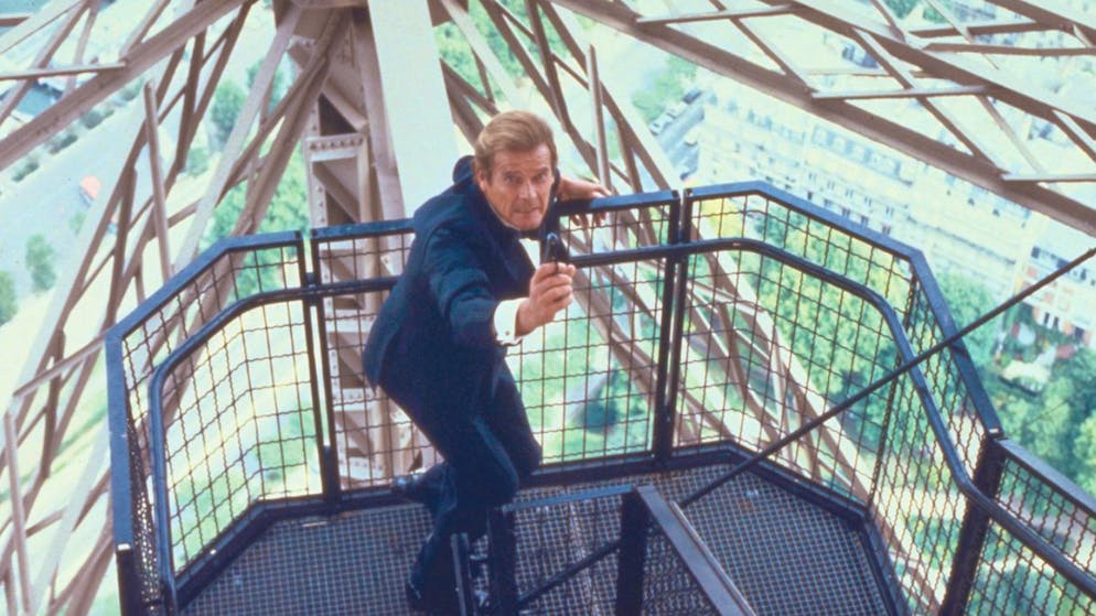 So alt ist der beste Bond-Film schon. Platz 11: In seiner siebten und letzten Amtshandlung als James Bond jagt Roger Moore den psychopathischen Bösewicht Zorin. In zahlreichen Konfrontationen der beiden Widersacher reihen sich Stunt- und Verführungsszenen aneinander, bis der elegante Brite wieder in letzter Sekunde die Menschheit retten kann. «Im Angesicht des Todes» war 1985 eine durchaus gelungene Abschiedsvorstellung.