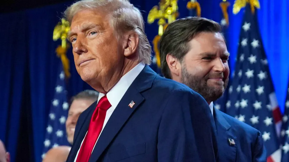 ARCHIV - Der designierte US-Präsident Donald Trump (l) und sein Vize J.D. Vance äußern sich zur Lage im Gazastreifen. Foto: Evan Vucci/AP/dpa