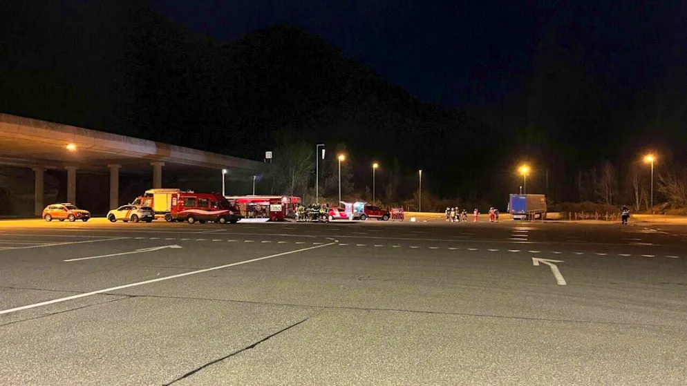 Poison alert in Valais: in addition to the Valais cantonal police and the Monthey municipal police, NBC specialists from the chemical company Cimo in Monthey, the Chablais and Aigle fire departments and an ambulance were deployed.