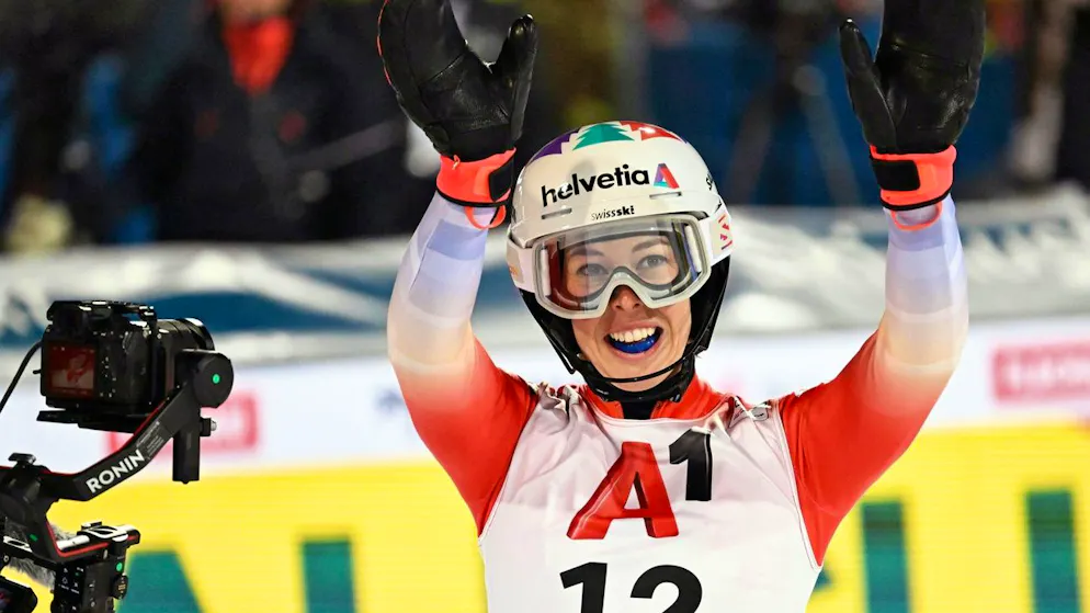 Michelle Gisin verabschiedet sich von der Slalom-Bühne.