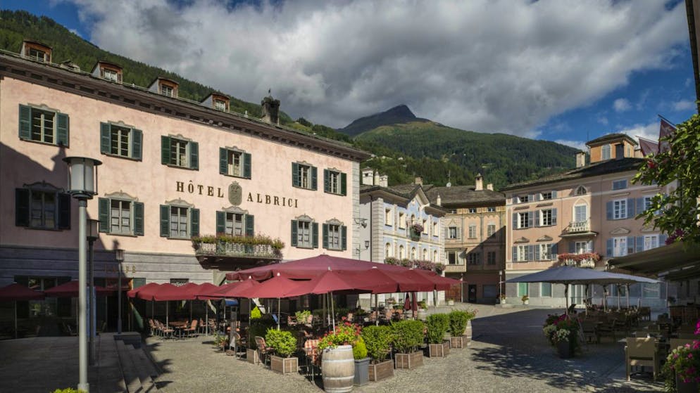 Il Comune di Poschiavo ha saputo coordinare gestione consapevole del patrimonio architettonico, autonomia locale, agricoltura sostenibile e impegno civico.