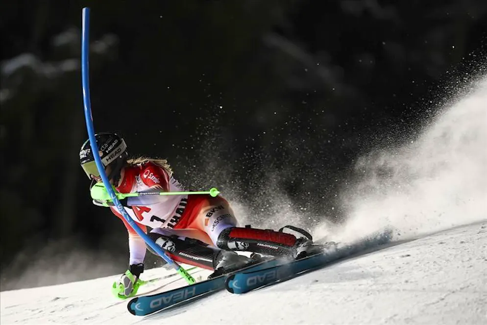 Camille Rast si è ripresa di prepotenza la vetta della generale di Coppa del Mondo e quella di slalom.