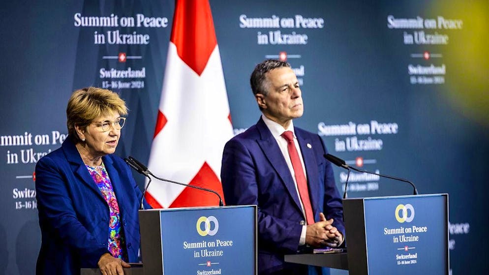 La démission de Viola Amherd pourrait également avoir des conséquences pour le conseiller fédéral PLR Ignazio Cassis.